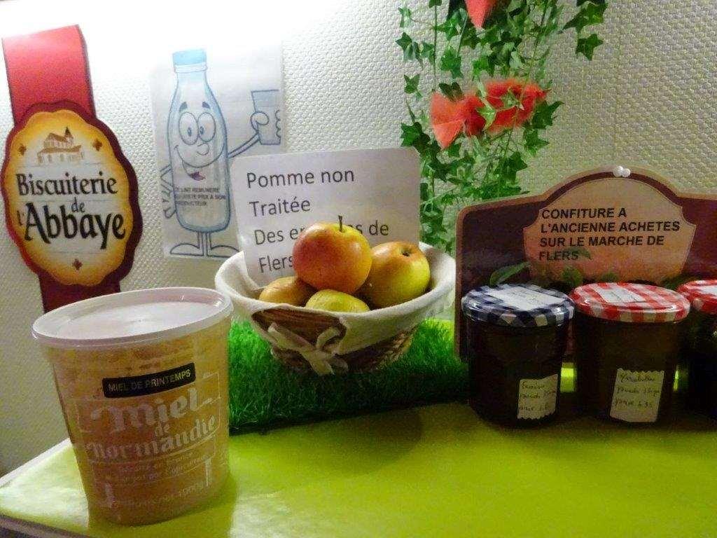 Best Western Flers Centre Gare レストラン 写真